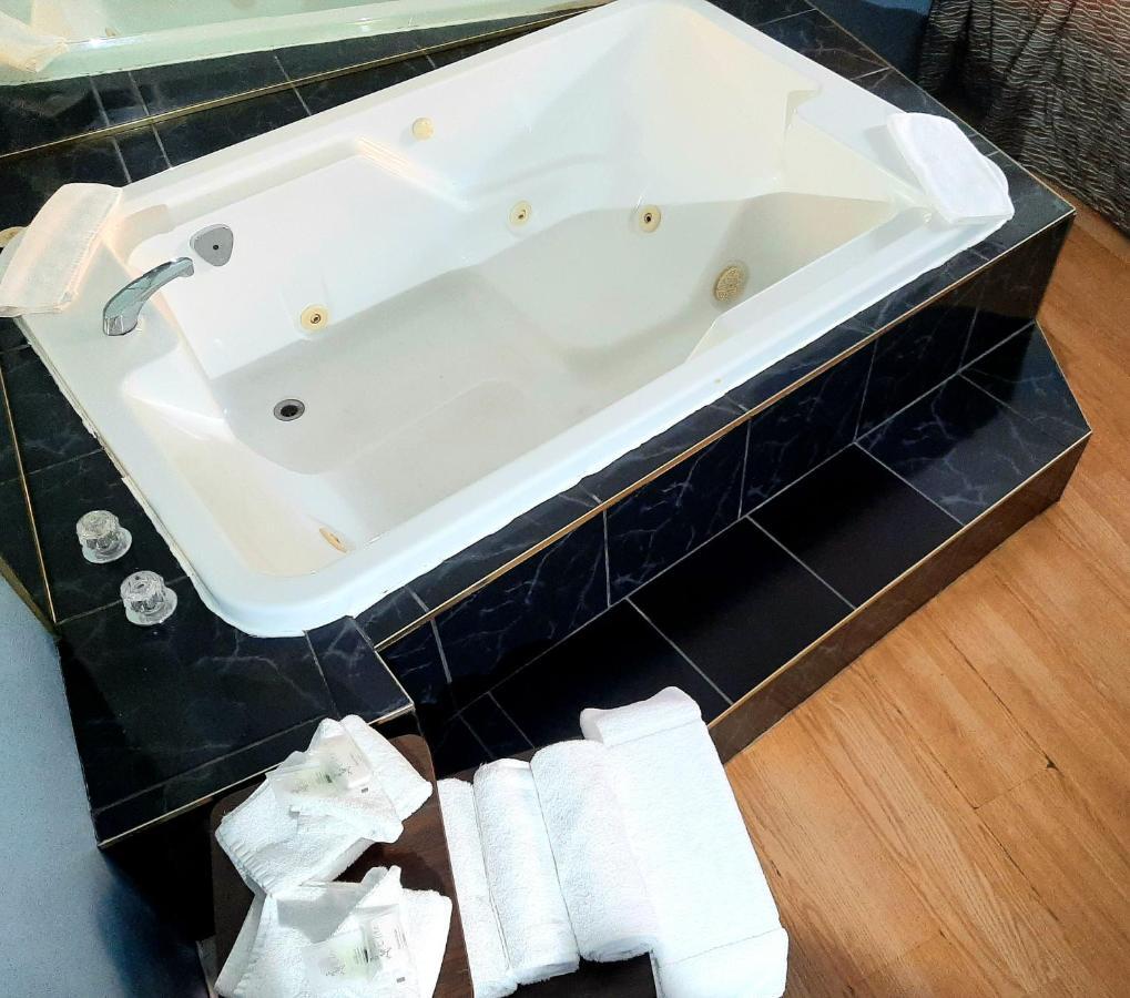 Motel Bonsoir Joliette Zewnętrze zdjęcie