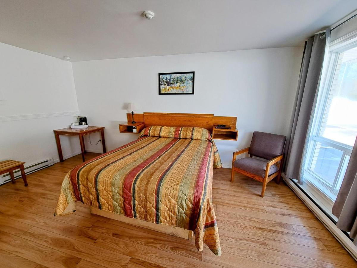 Motel Bonsoir Joliette Zewnętrze zdjęcie