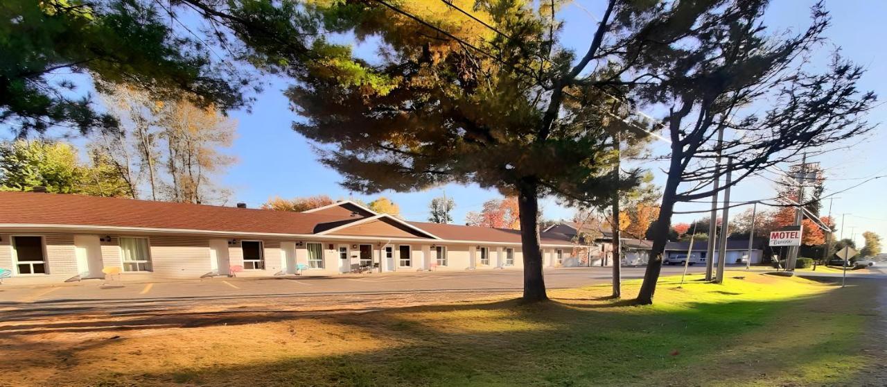 Motel Bonsoir Joliette Zewnętrze zdjęcie