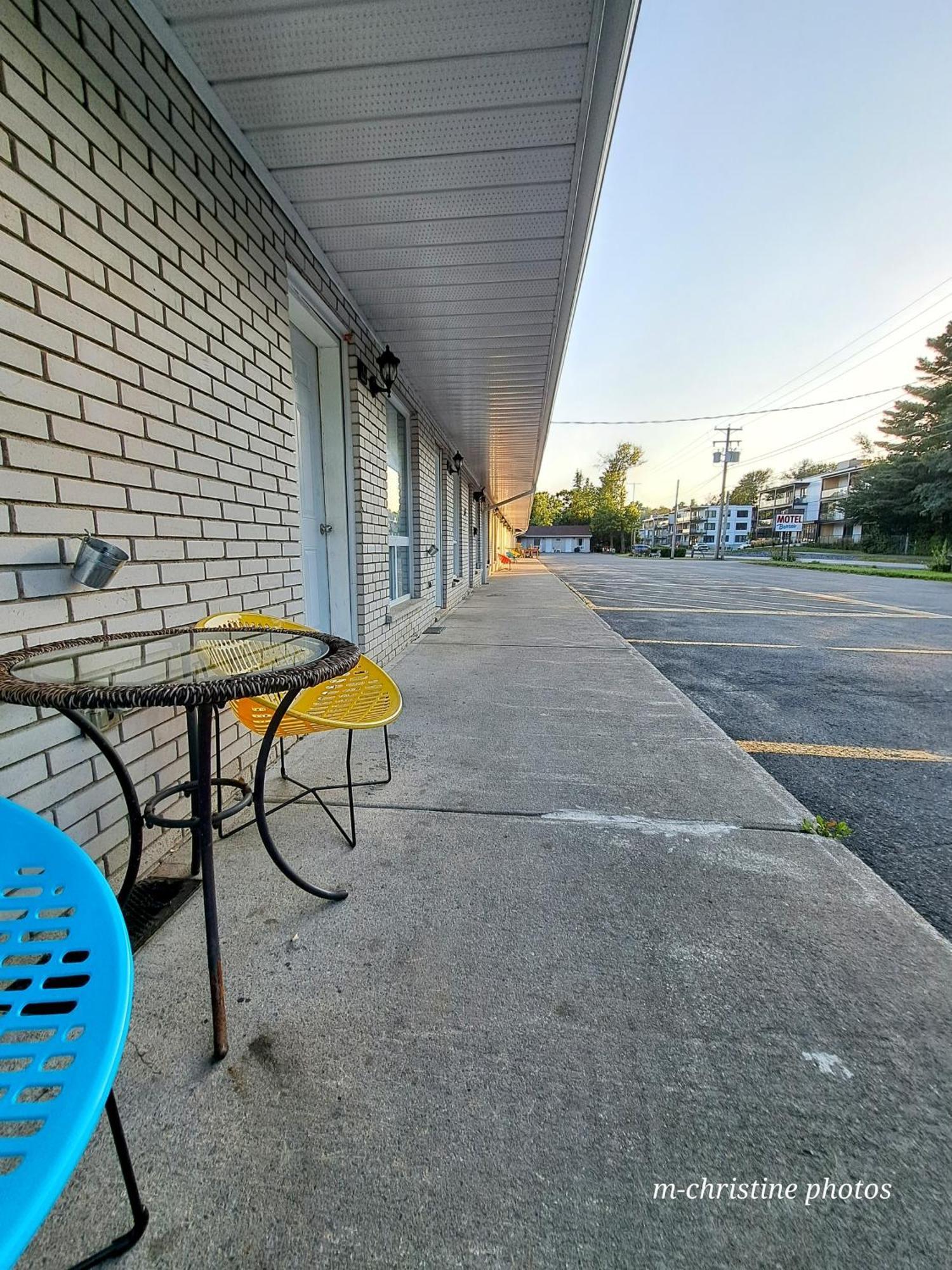 Motel Bonsoir Joliette Zewnętrze zdjęcie